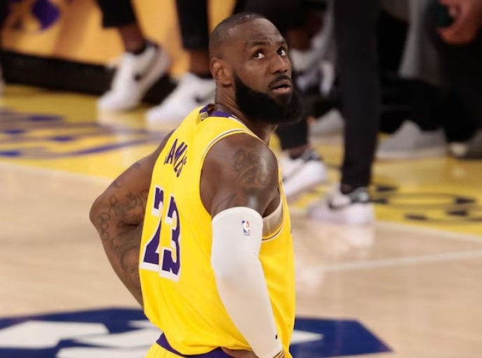 NBA Insider Explains Why LeBron James Trade Would Likely Require 'At Least 3 Teams'