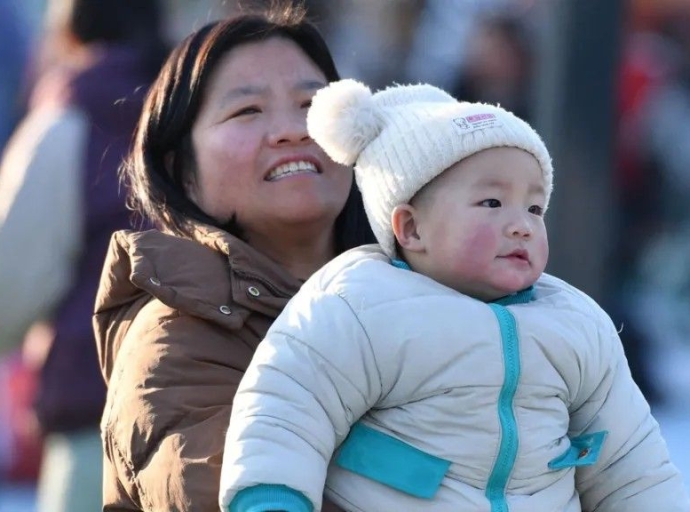 China offers parents $500 a year in bid to boost births